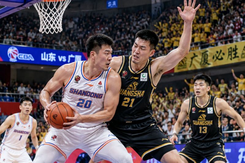 山东主场硬碰广厦,内线绞杀战谁能笑到最后?