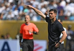 【世俱杯】皇马VS帕丘卡，阿隆索取得执教皇马首胜