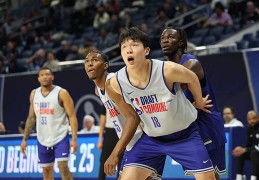 杨瀚森完成开拓者试训获积极评价