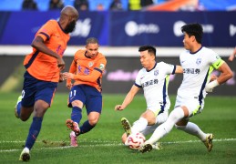 中超联赛：青岛海牛胜武汉三镇