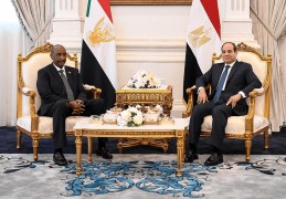 城南fc:苏丹武拆队伍总司令自4月抵触发作以来初次出访，与埃及外长会见
