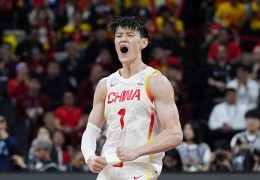 曾凡博签约篮网，有望亮相NBA中国赛冲击双向名额