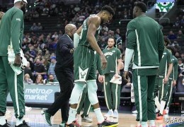 坏消息，雄鹿队扬尼斯·阿德托昆博小腿拉伤，将缺席2-4周