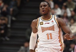 告别CBA！前NBA扣篮王迪亚洛正式加盟西甲 上季率山西男篮进四强