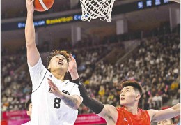 男篮“开门红”广东胜山东