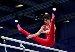 （体育）大运会——日本队获得体操男子团体冠军