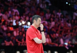 阵容初定短板显现，中国女排收获世联赛阿灵顿站开门红