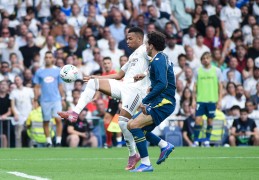 （体育）足球——西甲：皇家马德里胜西班牙人