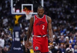 振奋人心，NBA总决赛期间，快船队伦纳德在场上依然努力训练