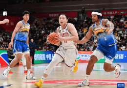 浙江球员王奕博转会青岛男篮陷僵局，“双重身份”成病根