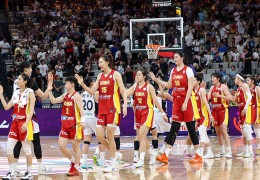 女篮亚洲杯 | 半场领先7分到全场赢下21分，中国女篮赢下关键“质量局”