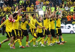 （体育）足球——德甲：多特蒙德胜柏林联合