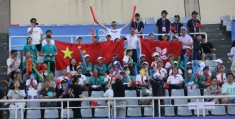 足球的约定 香港温州两地学生为球员加油:香港足球