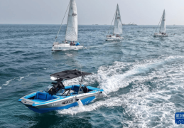 山东青岛举行海上巡游迎接中国航海日