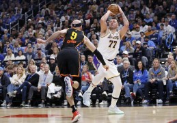 NBA | 湖人27分大胜雷霆！