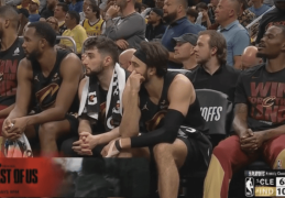 NBA季后赛|步行者击败骑士拿到赛点，东部第一还能翻盘吗？