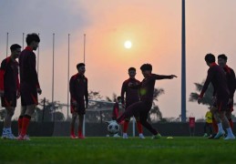 国足“爽约”阿根廷乌拉圭幕后：世界杯冠军一路向东？ | 足球观察