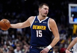 新的传奇，掘金队约基奇超越贾巴尔，成NBA历史上助攻最多的中锋