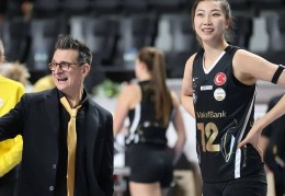 袁心玥主帅公开呼吁 女排联赛应放宽外援人数限制