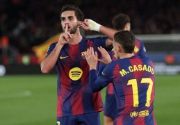 体坛联播｜巴萨逆转马竞领跑西甲，中国女足输球遭遇两连败