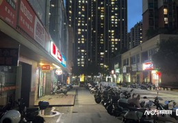 佛山官宣解除“五停”后两小时内，我们在街头看见