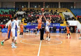 桂林市188篮球联赛圆满落幕