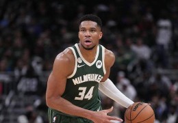 雄鹿vs尼克斯前瞻：字母哥大战唐斯，谁能避免连败？