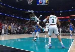 NBA季后赛｜莫兰特重伤 灰熊遭雷霆大逆转