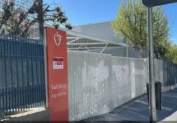 阿森纳在马德里一所学校进行训练，在场马竞球迷：加油，为了马竞