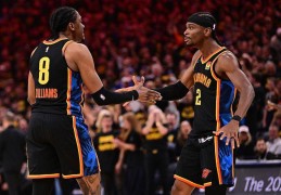 NBA季后赛｜雷霆掀起狂潮 半场87分创联盟纪录