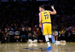 湖人vs森林狼前瞻：东契奇大战爱德华兹，湖人能否复仇？