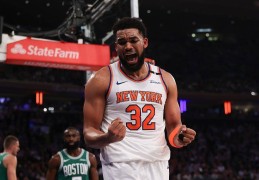 NBA季后赛｜卫冕冠军黯然出局 尼克斯时隔24年再进东决