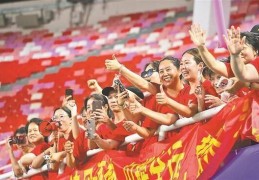 广东U16女足“一路生花”