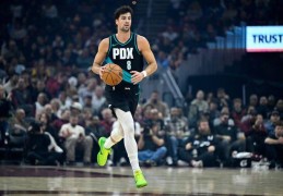 开拓者vs勇士前瞻：开拓者三内线出战成疑，库里带队力争复仇