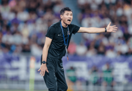 国足主帅邵佳一曾说“执教国足是最高梦想”