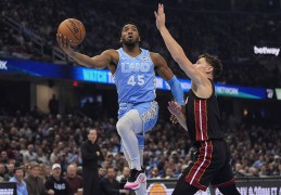 NBA | 胜率83.9%！骑士第一个拿到季后赛资格