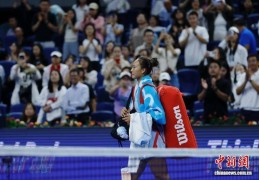 郑钦文因身体原因退出2025武汉和宁波网球公开赛