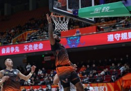 体坛午爆|山东男篮今晚迎战新疆，伊朗、阿根廷提前晋级世界杯