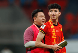 东亚杯|中国队对阵韩国队首发阵容出炉，王钰栋能否再立新功？
