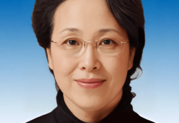 郝国昆，辞去副部级职务