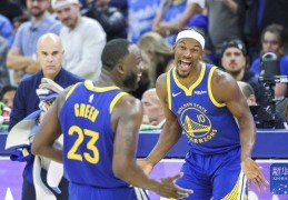 篮球丨NBA常规赛：勇士胜灰熊