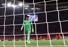 国足0：2澳大利亚 无缘直通世界杯