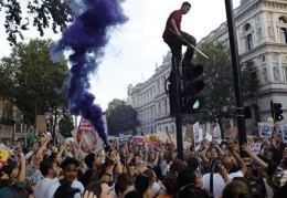 德国乱了，英国乱了，法国也乱了，美媒:欧州全面失控恐成定局！