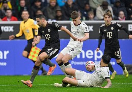 拜仁3-0门兴 豪取联赛8连胜