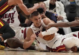 【NBA】热火灰熊拿到东西部最后一张季后赛门票，首轮对阵全部确定