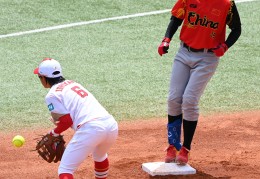 （体育）垒球——女子亚洲杯：中国队不敌日本队