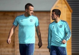 特里：利物浦有望卫冕英超致敬若塔 切尔西阵容年轻谈争冠压力大