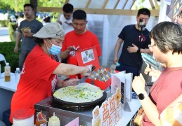 （体育）足球——江苏省城市足球联赛：南通队胜盐城队
