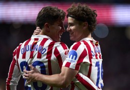 【西甲】阿尔瓦雷斯帽子戏法，马竞险胜后积分达到皇马的一半