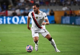 丰塞卡：谢尔基必须为曼城付出努力 他在防守参与度上有待提高